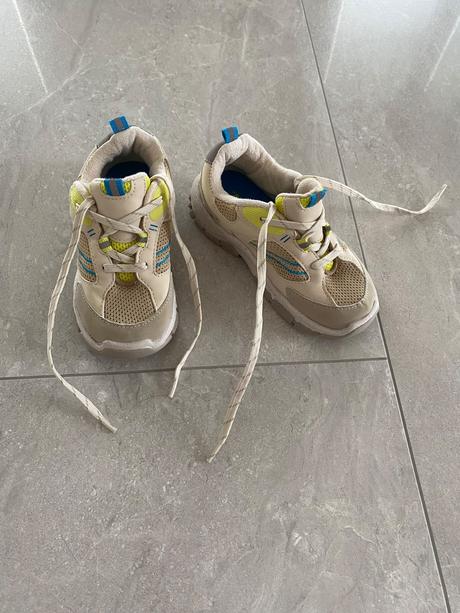 Zara botasky, zara,26