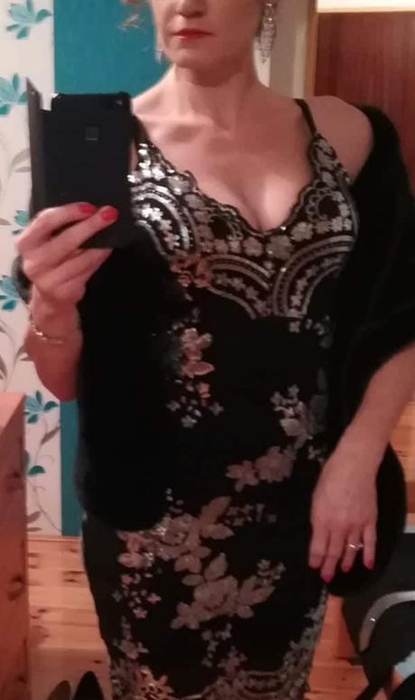 Sviatočné šaty, m