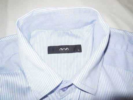 Slabomodrá košeľa, l