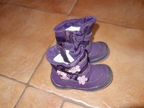 Fialove cizmicky, 23