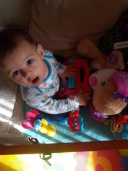Fisher-Price Hovoriaca psíkova sestrička