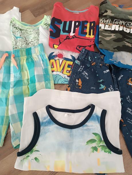 Balík letného oblečenia, 122–134