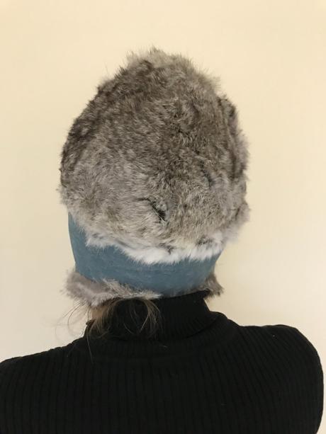 Detská ušianka zo zajaca,