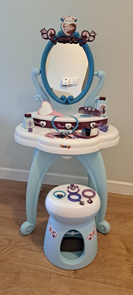Kozmetický stolík frozen od smoby +doplnky frozen,