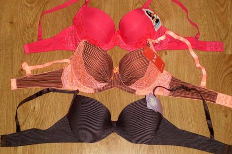 Dámska luxusná podprsenka, 90e - 115e