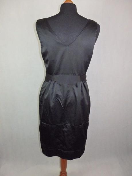 Luxusné čierne  šaty, 36