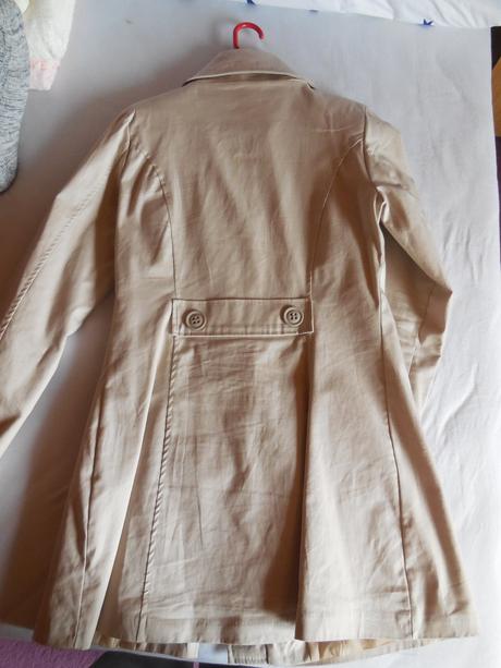 Bledunky hnedý kabátik, s