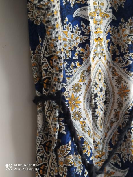 Vzorované šaty s opaskom cena s poštou obyčajne, l