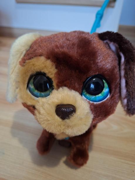 Zvieratko na voditku fur real walkalots, 