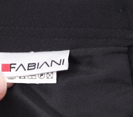Kvalitná čierna sukňa fabiani, 48