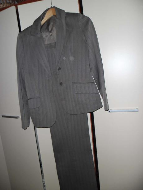 Nohavicový kostým, 38