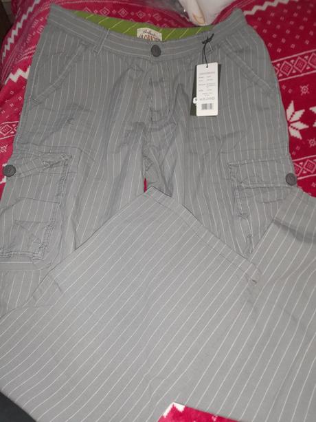 Nové nohavice, authentic,l
