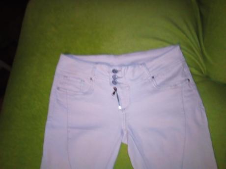 Bledolososove,trosku ruzove rifle, 44