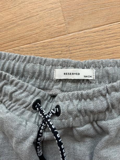 Nohavice jogger, reserved,164