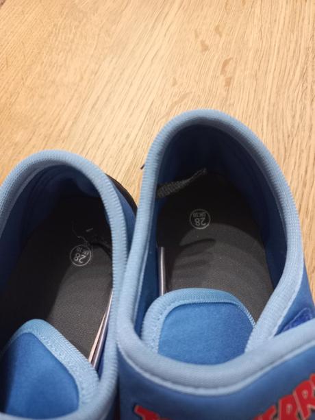 2x obute papucky, 28, kik,28