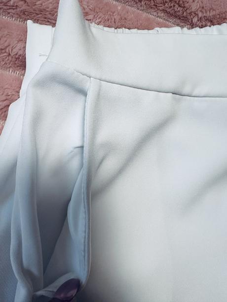 Biele rozšírené elegantné nohavice s 2 vreckami, l / m