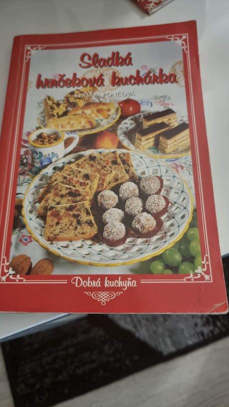 Sladká hrncekova kucharka,