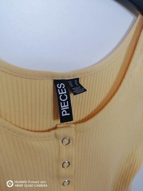 Vrubkovane elastické tričko krátky rukáv, s