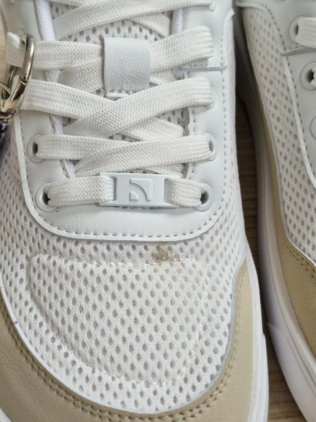 Vaporo - white & beige 37 x354, be lenka,37