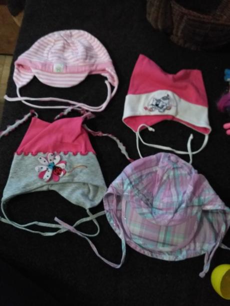 Balík čiapok, 68–80