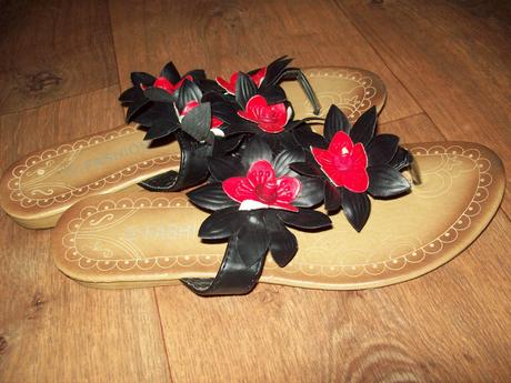 Letné pupuče s kvetmi, 40