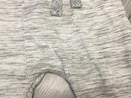 11 tepláčikov na totálne donosenie veľ. 92, 92