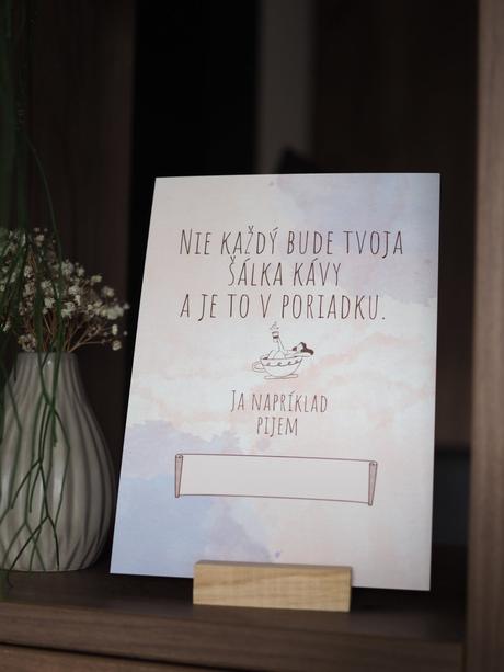 Vtipný art print pre milovníkov kávy s textovou gr,
