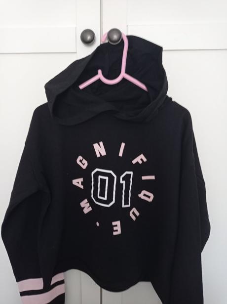 Krasna bielucka mikina crop top super stav 146/152, 146