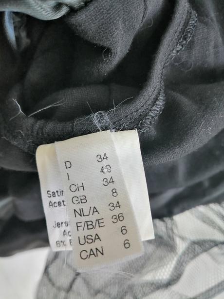 Saty na detský karneval, vel. 34, 