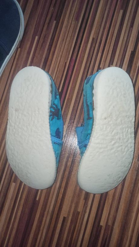 Tenisky a papucky 24/25, 24