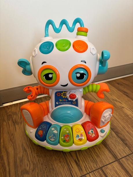 Clementoni interaktívny robot so zvukmi,