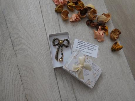 Zelená mašľa brošňa kovová +štras, nová,, 