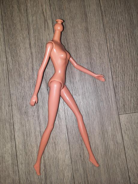 Telá pre barbie bábiky, 