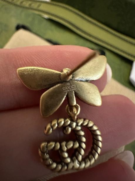 Krásne nové náušnice gucci v komplet balení, gucci