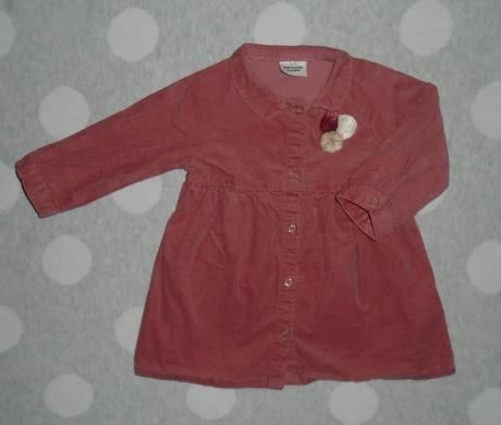 Menčestrové šaty na 6 mesiacov, 68