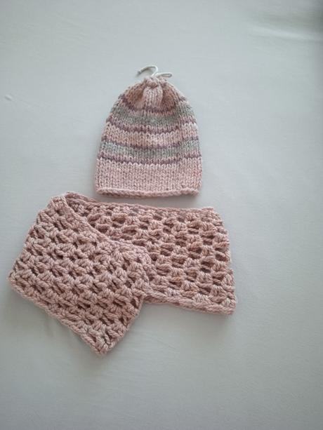 Zimný set - čiapka + nákrčník., 98