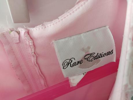 Nádherné šaty, 110