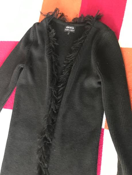 Sveter krasny so šnúrkami, vel.s, zn. greta, s