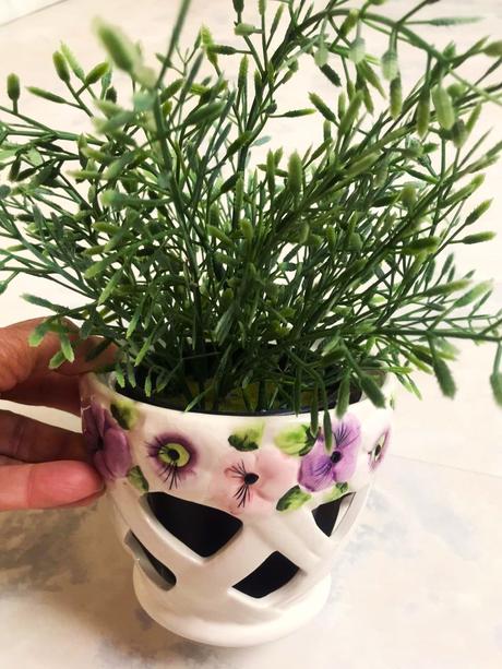 Starožitný kvetináč, 