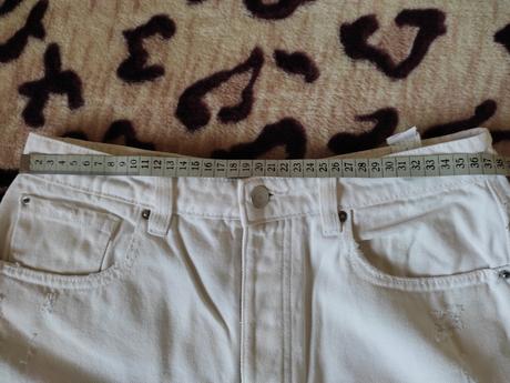 Biele riflove shortky stradivarius, malo nosene, stradivarius,40