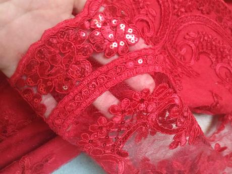 Spoločenské šaty, 36