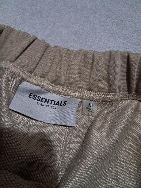 Nové kraťase zn. essentials, m