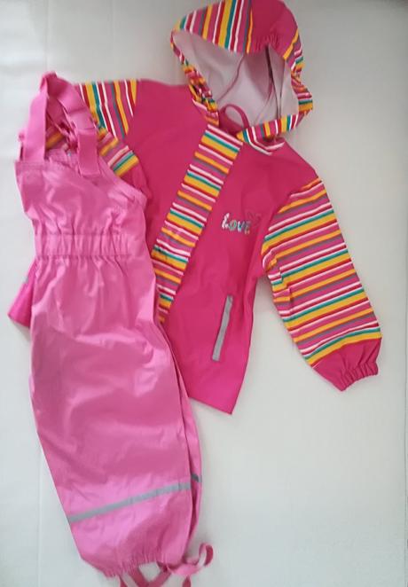 Oblecnie do dazda, vel. 104-110, alive,104