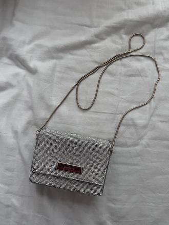 Trblietava kabelka, river island