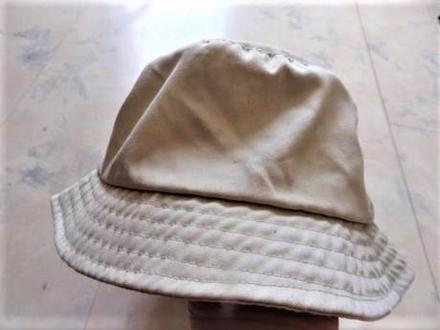 Plátenný klobúk, l