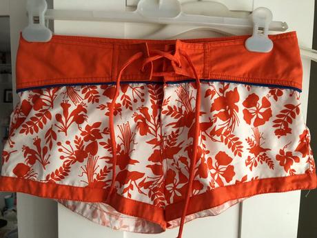 Dámske kvetovane kraťasy, kenvelo,s