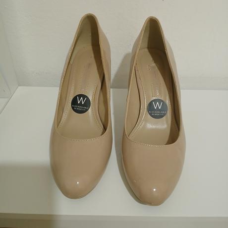 Béžové lakované lodičky, 39