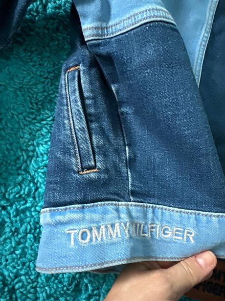 Riflova bunda, tommy hilfiger,140