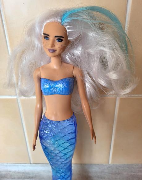 Barbie color reveal mermaid, 