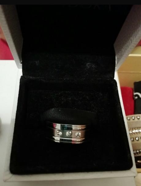 Prsteň z chirurgickej ocele, 